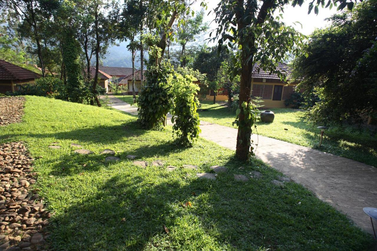 Agraharam Resorts Thirunelly Buitenkant foto