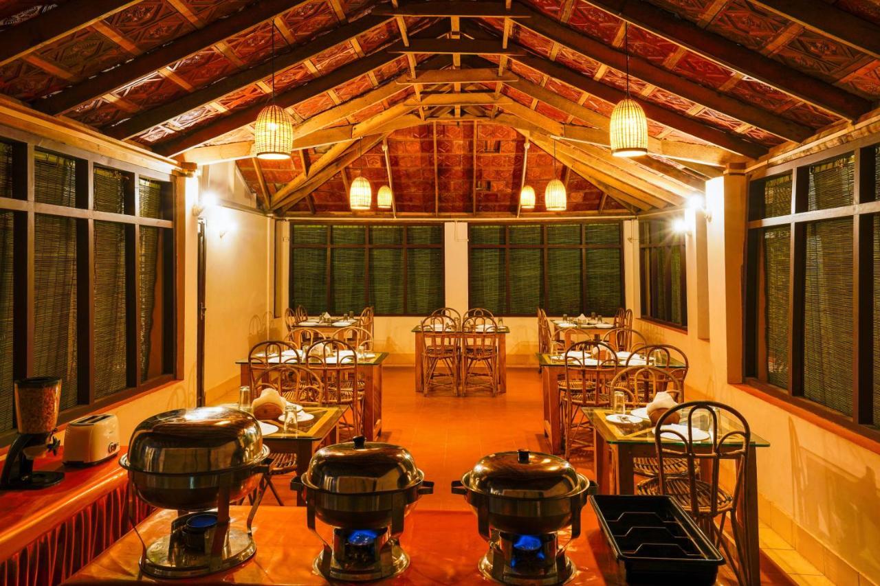Agraharam Resorts Thirunelly Buitenkant foto