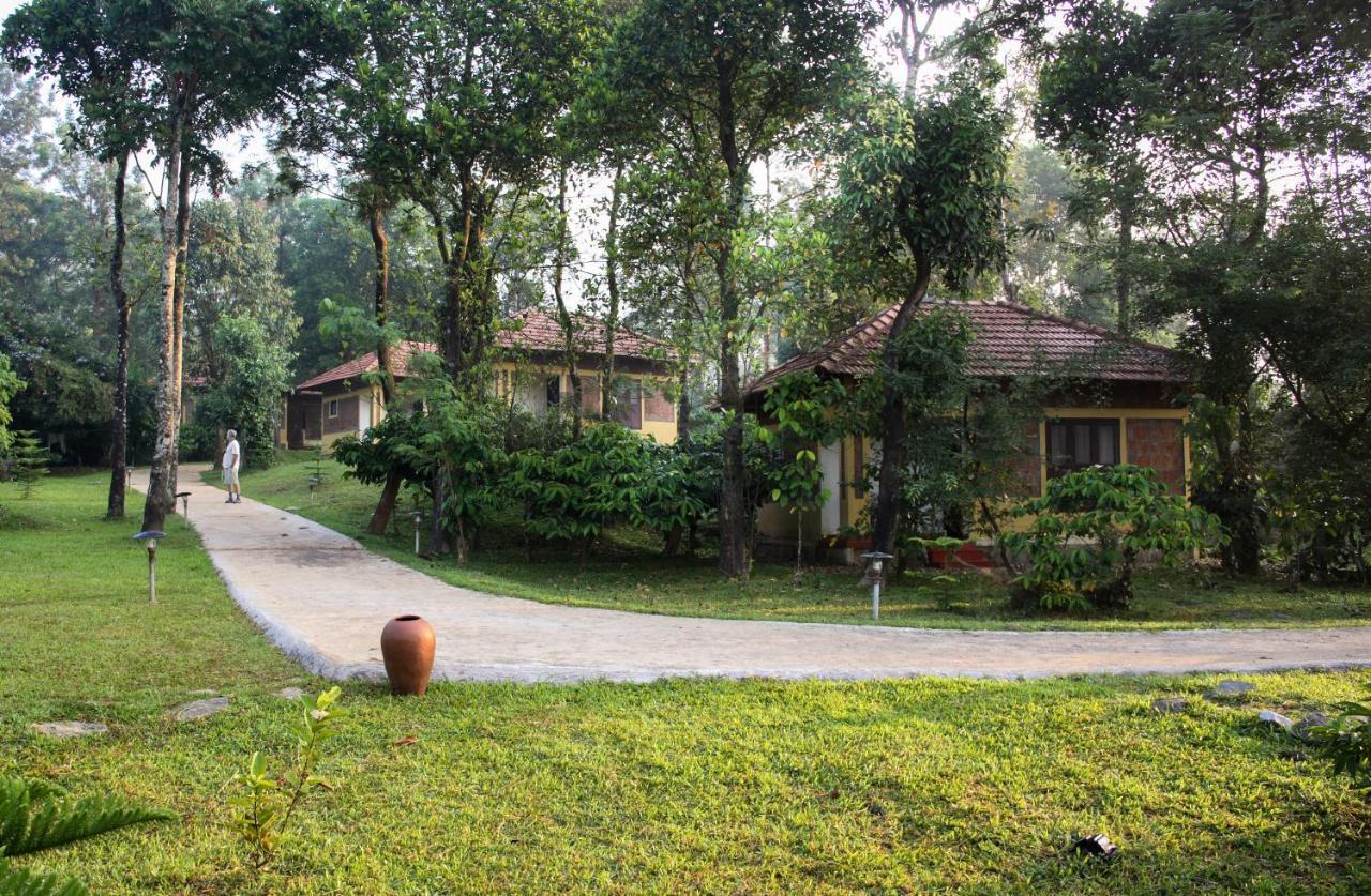 Agraharam Resorts Thirunelly Buitenkant foto
