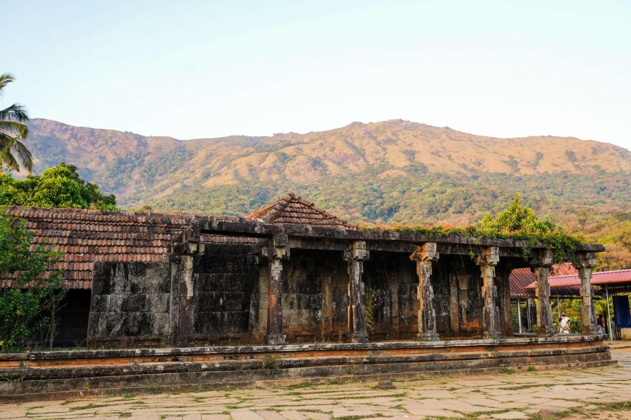 Agraharam Resorts Thirunelly Buitenkant foto